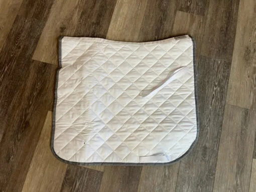 Equimode Dressage Saddle Pads -Pet Supply Store image5 55c7ae35 a595 4023 827a e8f9747dd007